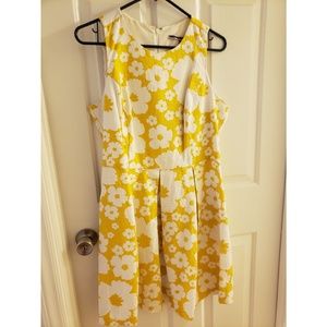 Fun yellow flare dress!